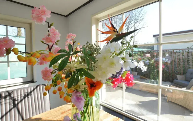 Luxuriously Furnished House With Sauna and Hot Tub Near the Efteling