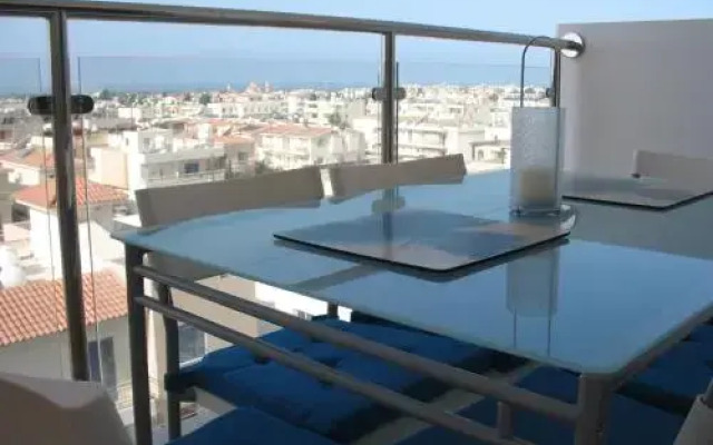 Elysia Park Apartment 403