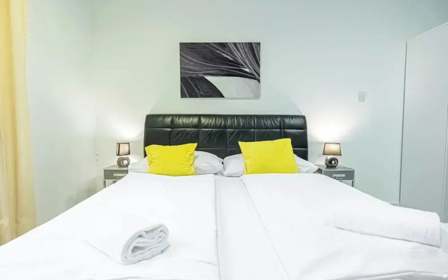 Bright 1BR Apartment in Central Vienna