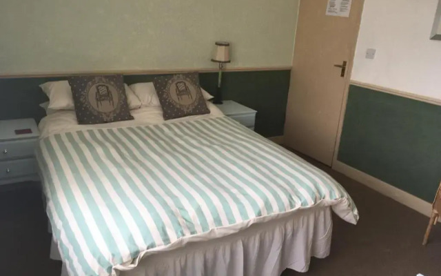 Kingsbury Hotel