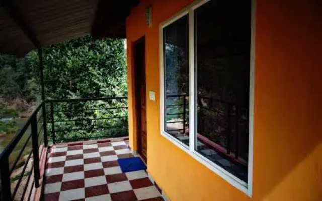 A River Point Home Stay