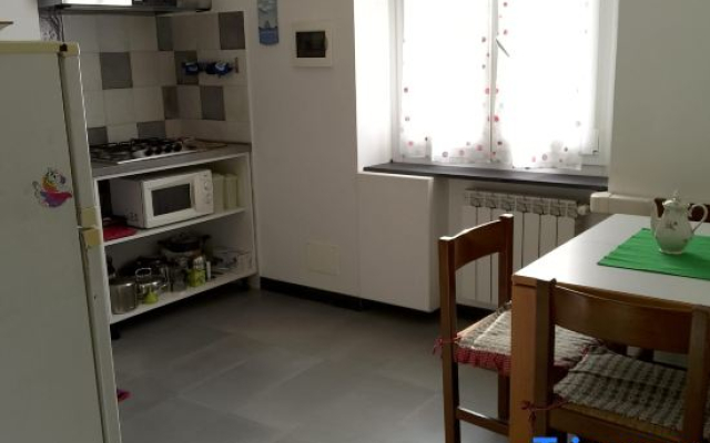 Charming 2-bedroom Apartment in the Heart of Genova