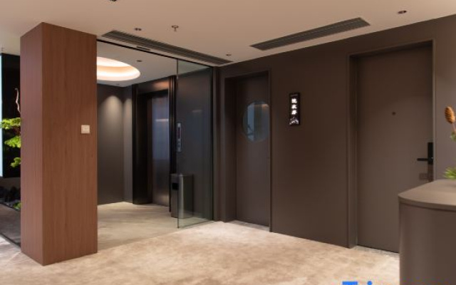 Xiyue Designer Hotel (Zhongshan Ferry Branch, Erma Road Food Street)