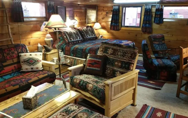 Inn at Halona