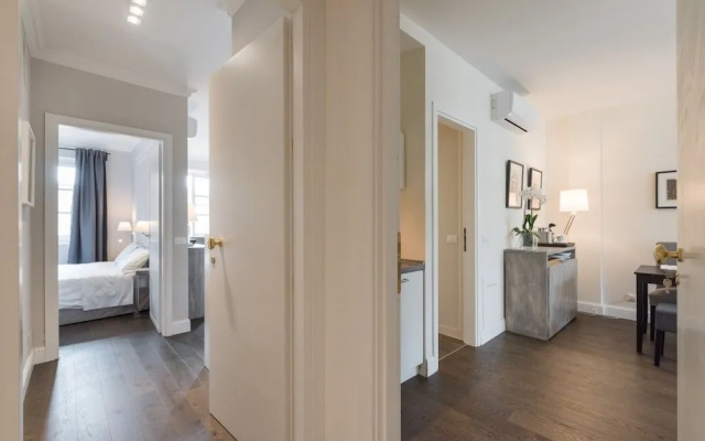 Suite & Room