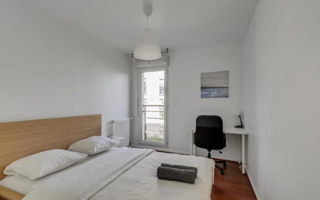 Chic and spacious apart with parking
