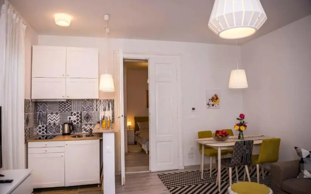Reghin Guest House