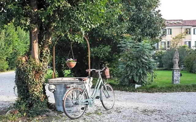 Casa Lunia Guesthouse