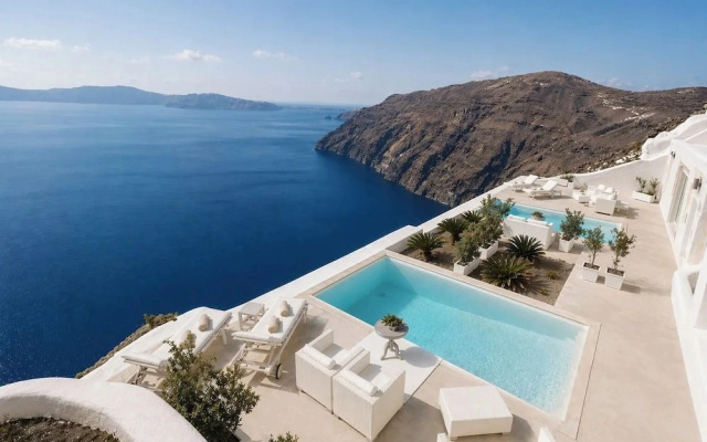Neraé Santorini