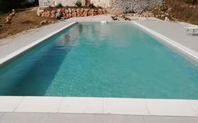 Trullo Home Sleeps 4 With Pool