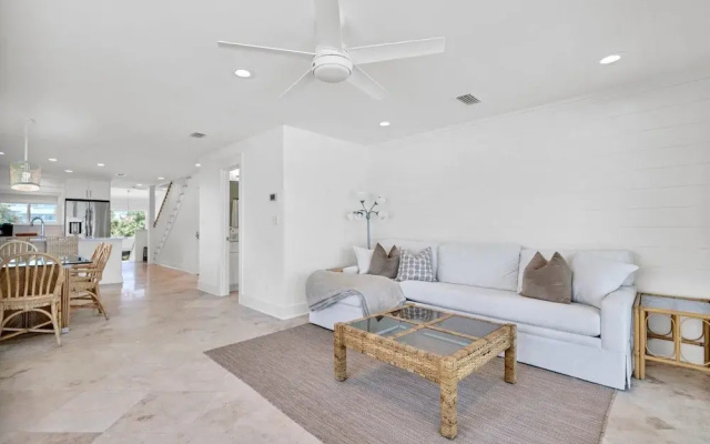 Blue Mountain Beach Villas 5A