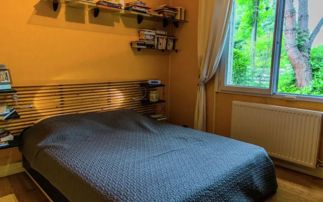 Stylishly Furnished House With Garden 7-minute Walk From the Beach