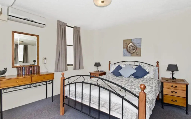 Tasman Towers 9, 3 Munster Street