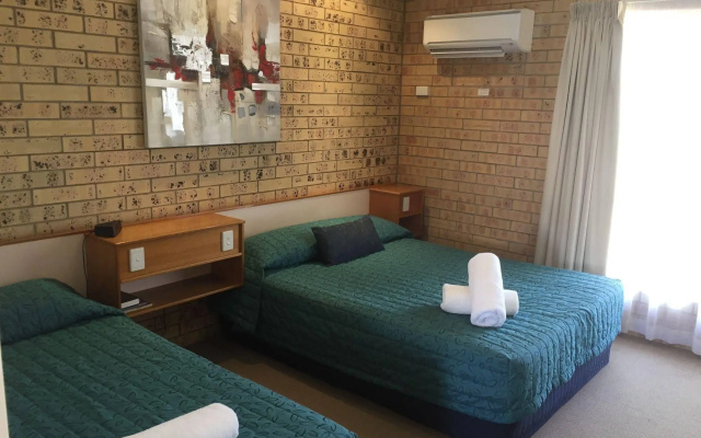 Mulga Country Motor Inn