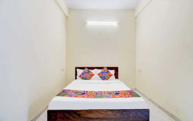 Fabhotel Aura Suites