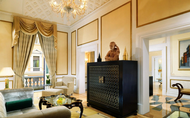 Отель The St. Regis Rome