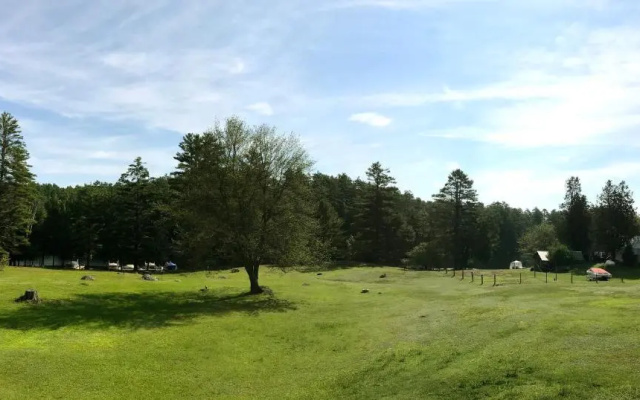 Conways Lake Manor