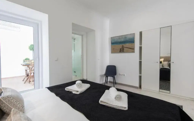Principe Real Elegant flat with terrace