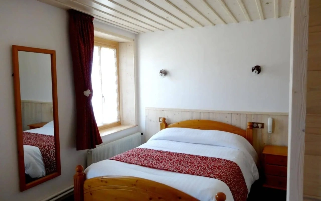 Logis Hôtel les Sapins
