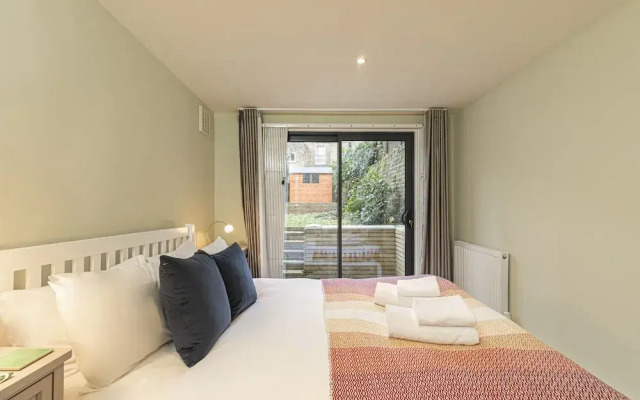 JOIVY Stylish 2 Bed Flat In Notting Hill