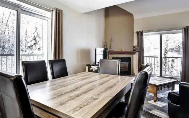 Condo 306 33 Chemin du Hameau by Les Chalets Alpins