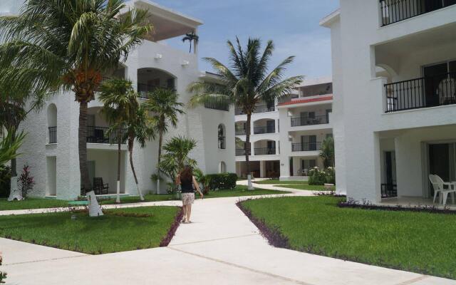 Отель Beachscape Kin ha Villas & Suites вид на фасад