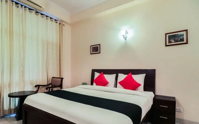Capital O 353 Hotel Four Boutique