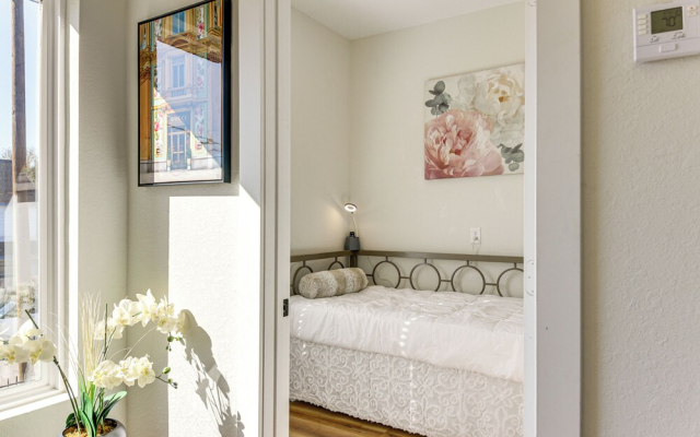 Explore Houston! Pet-friendly Home Near Downtown
