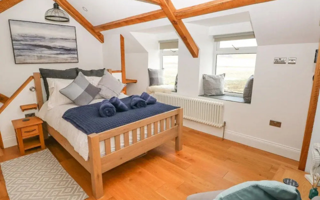1 Salt Cottage