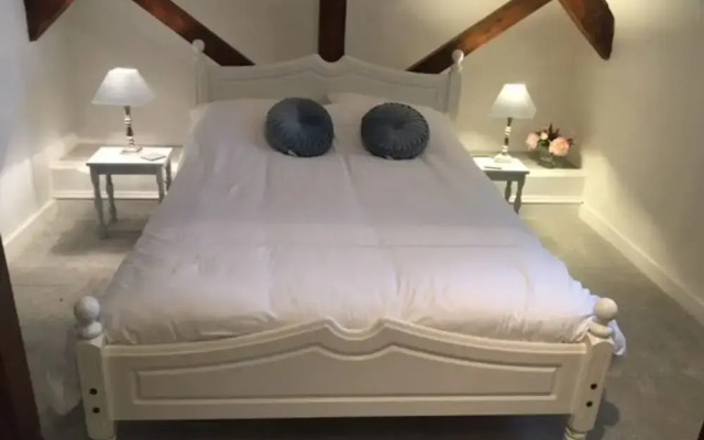 Loxley Barn, 1-bed Cottage Retreat
