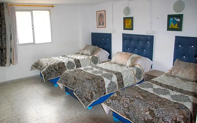 Pension La Lambra Azul