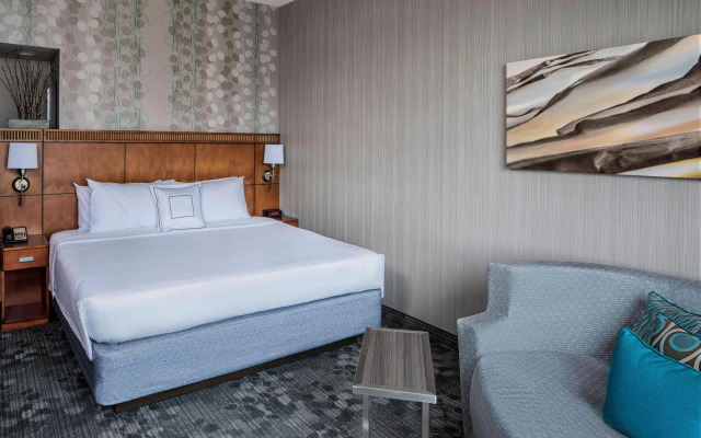 Courtyard by Marriott Stamford Downtown