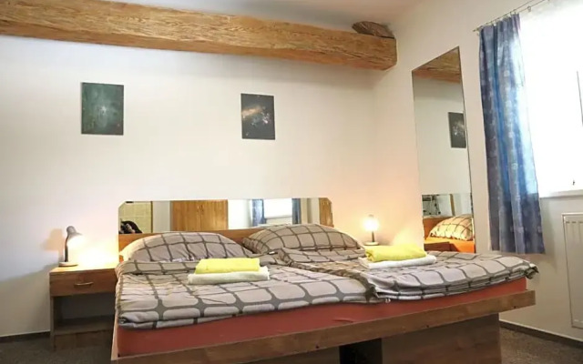 Hotel 66