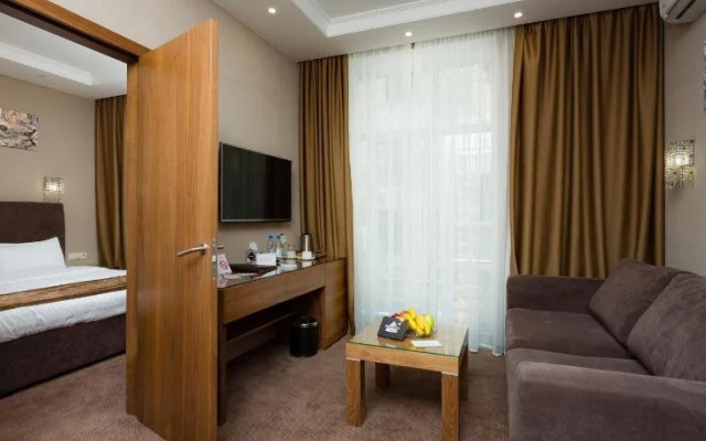 Crystal Hotel
