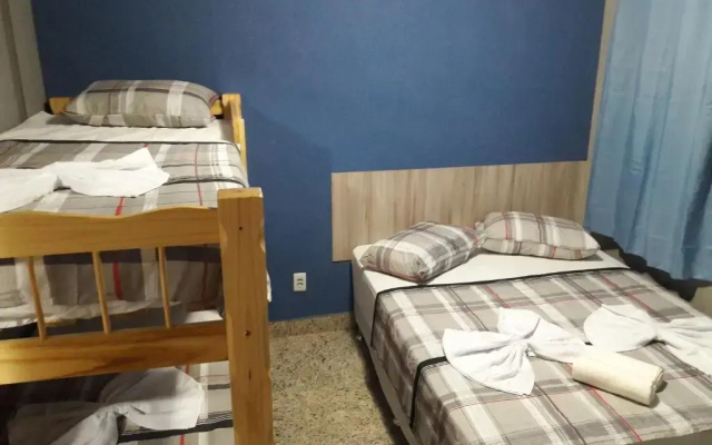 Hostel Falcão-Suites Privativas com Ar Condicionado