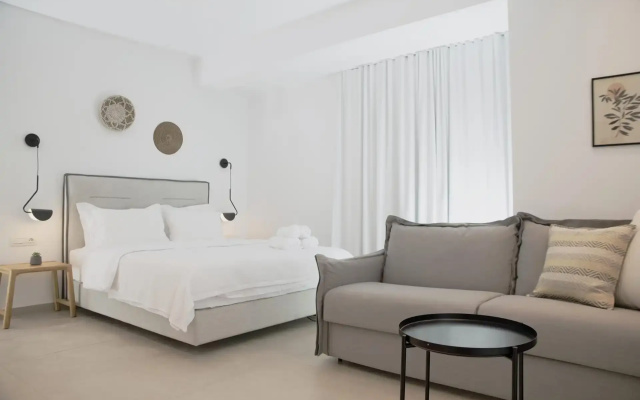 Iades Hotel