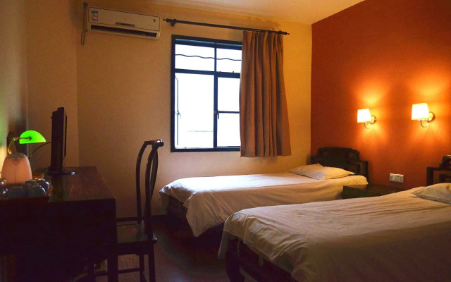 Mingtown Etour Youth Hostel