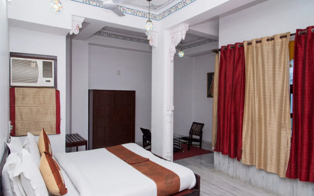 OYO 10319 Hotel Pichola Haveli