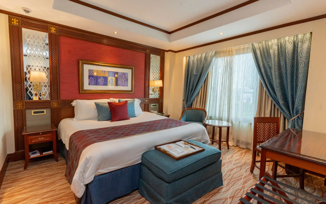 Отель Nairobi Serena