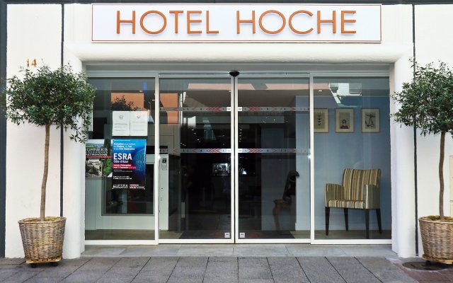 Отель Hôtel Hoche Франция, Канны - отзывы, цены и фото номеров - забронировать отель Hôtel Hoche онлайн вид на фасад