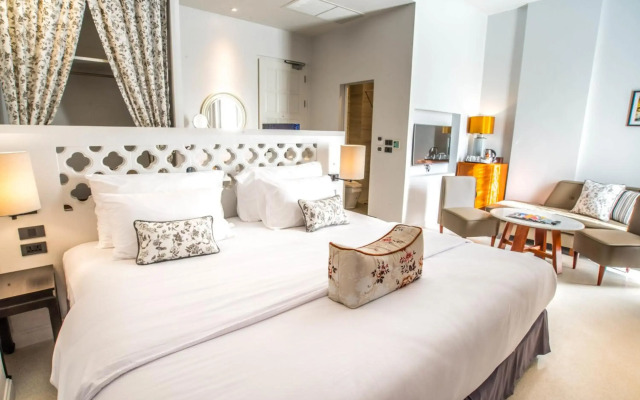 Little Nyonya Hotel