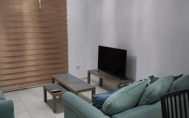 Iris Village apt 202