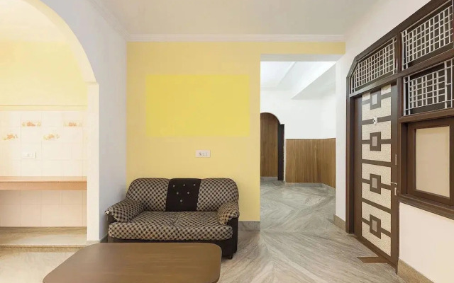 Fabhotel Decent