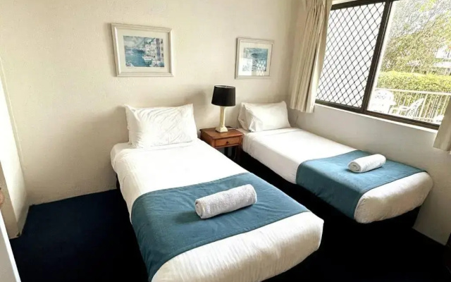 2 Bedroom Private Unit - Alexandria Apartments