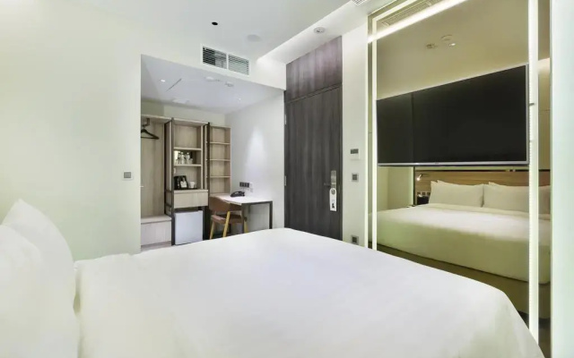 Woke Home Capsule Hotel