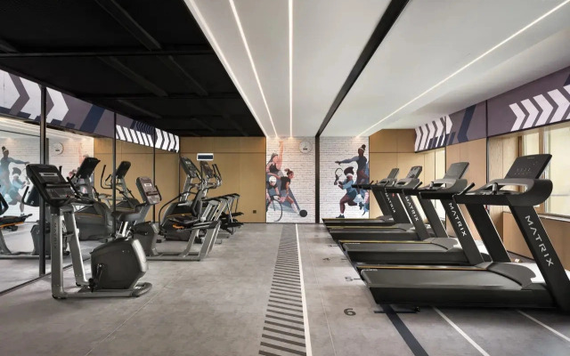 Отель Four Points by Sheraton Chengdu Chunxi Road