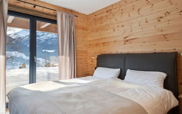 Superb Chalet in Niedernsill with Garden