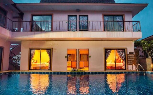 Отель Ploy Khumthong Boutique Resort Бангкок вид на фасад