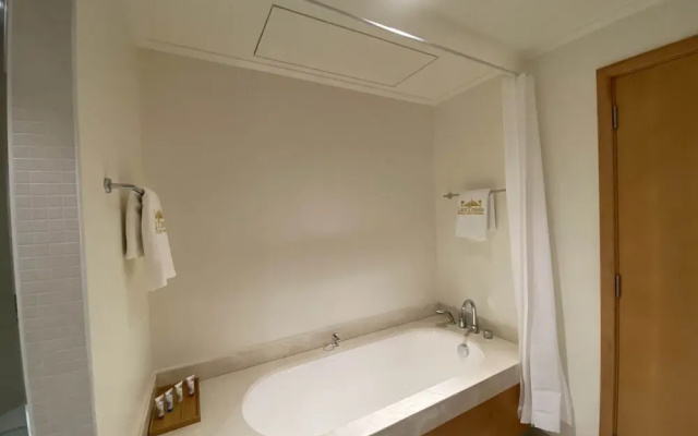 "Lux Bnb 2bd Panaromic Marina Views"