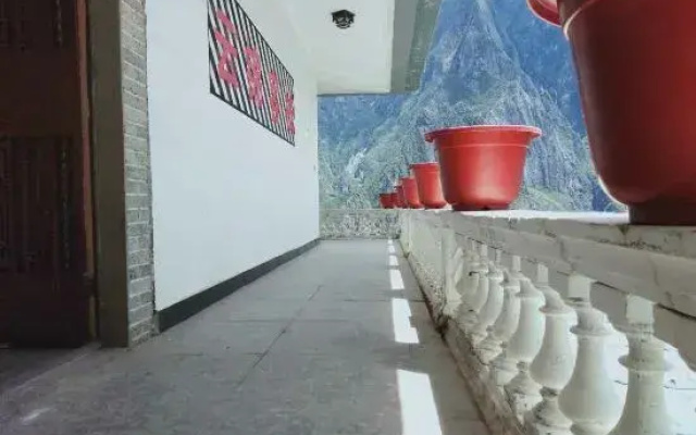 Ben Li Wan Family Hotel